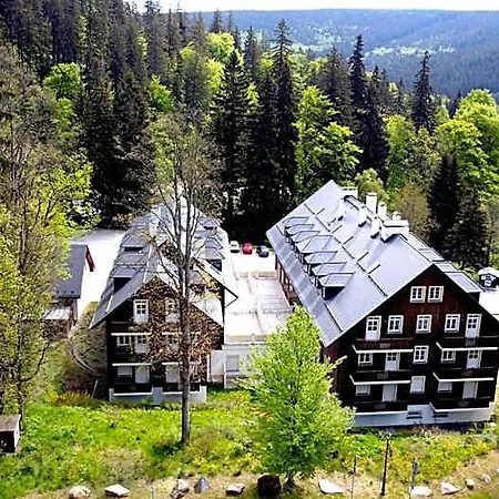 Hubertus Karlova Studanka 4*